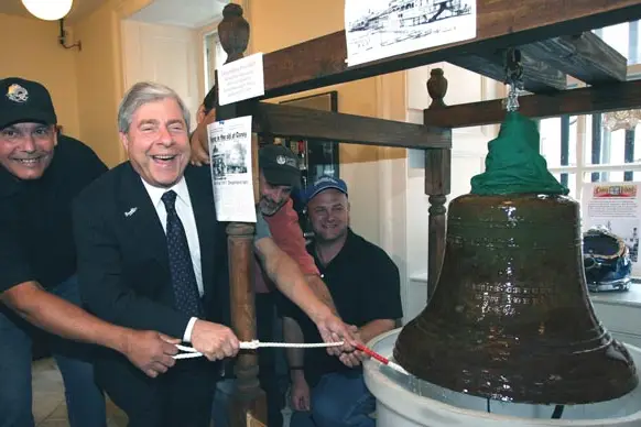 Photograph of Captain Gene Ritter and BP Marty Markowitz by Kathryn Kirk